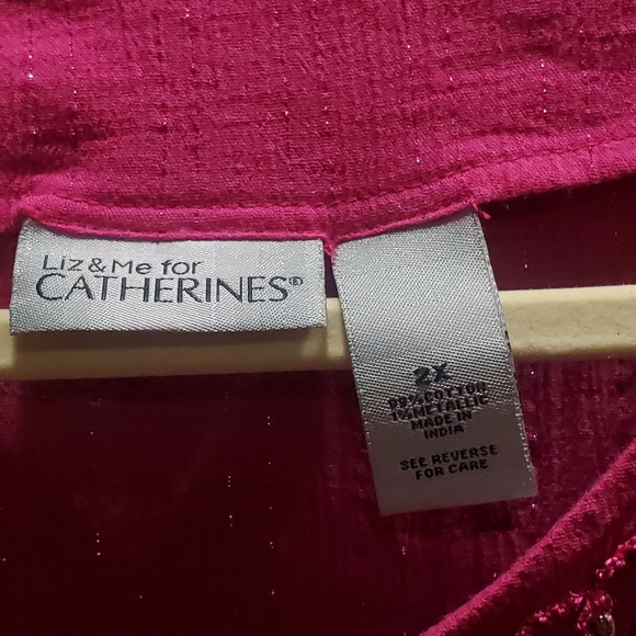 3/4 length Sleeve Catherines Top - Picture 2 of 3